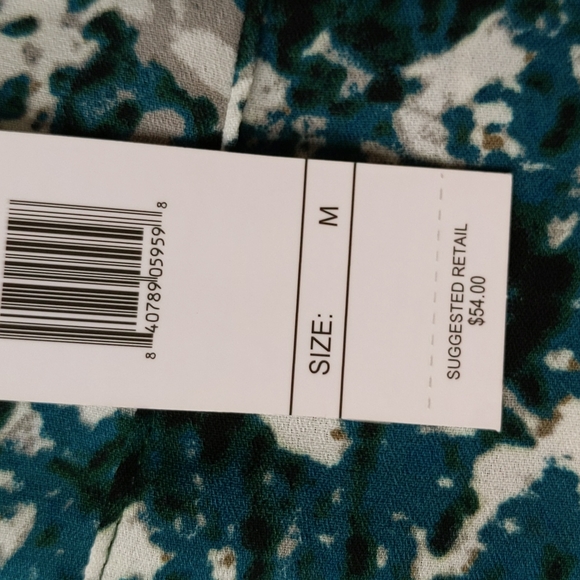 NEW Larry Levine Button Up Button Down High Low Blouse M Multicolored Scatter - Picture 9 of 16